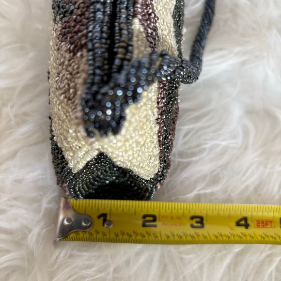 Women's Moyna Vintage Camo Fully Beaded Clutch Wristlet, One Size, Brown/Beige - Picture 10 of 14